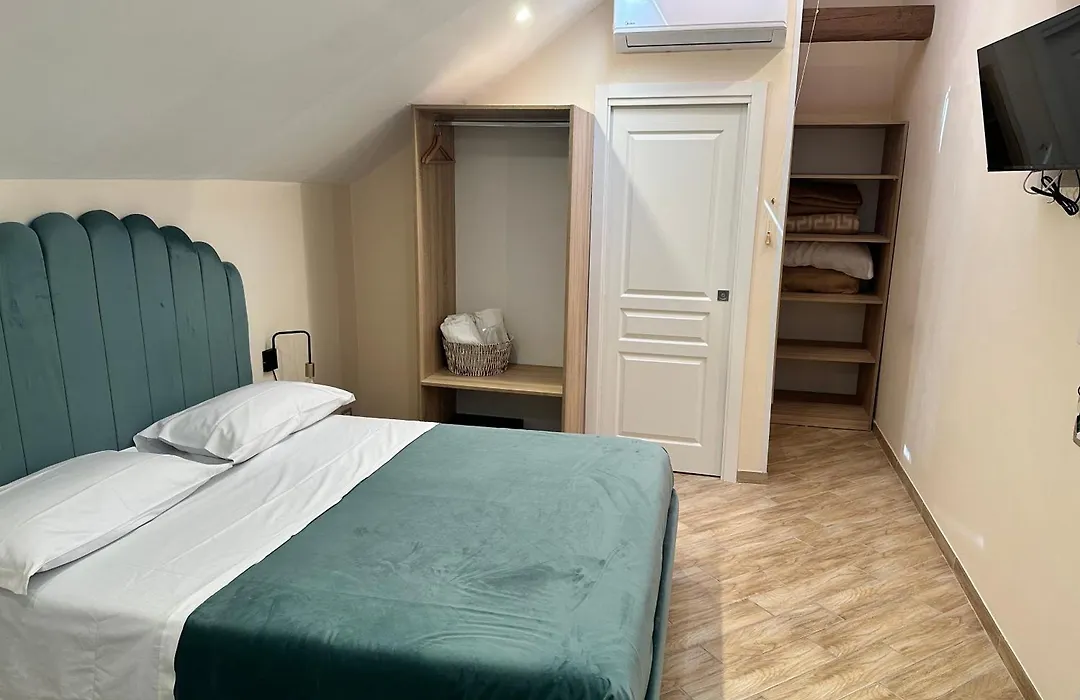 Attic Room-1