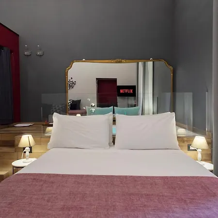 Tredici Boutique Rooms-2